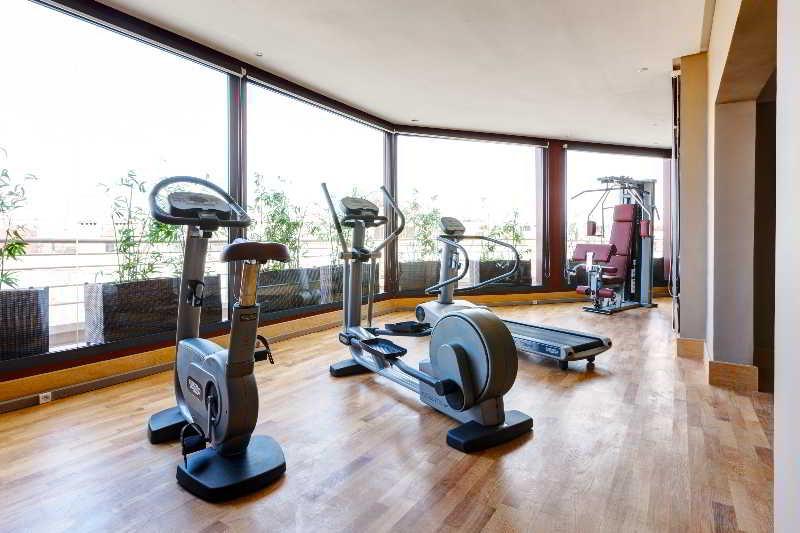 Gray Boutique Hotel Casablanca Bagian luar foto The gym at the hotel